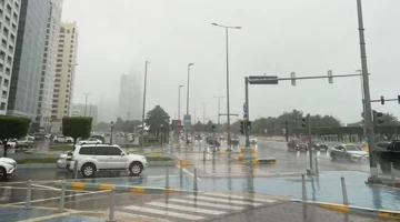 طقس الإمارات يشهد انخفاضاً في الحرارة مع رياح مثيرة للغبار وسحب متفرقة